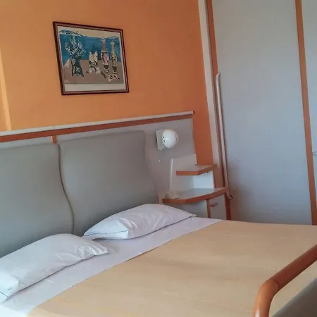 Hotel Centro Di Il Belvedere 3*